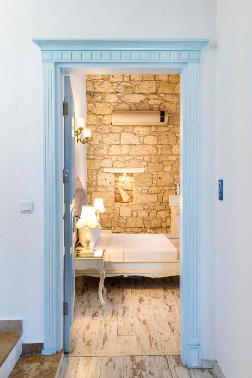 Alaçatı Roka Taş Hotel — 3