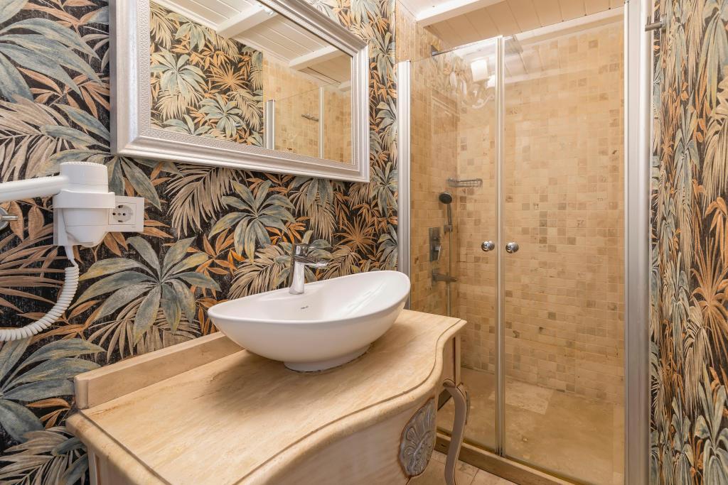 Alaçatı Roka Taş Hotel — 5