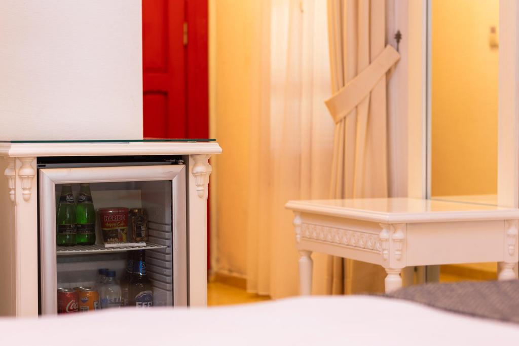 Alaroof Otel (+15) — 9