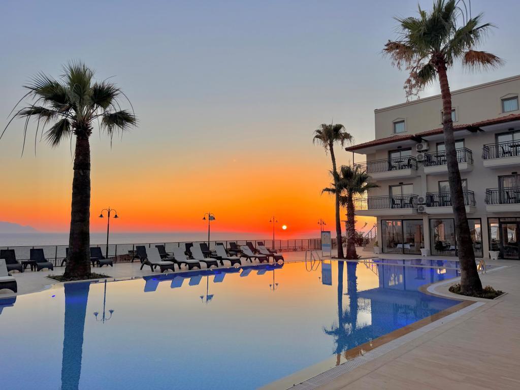 Altamare Hotel Kuşadası