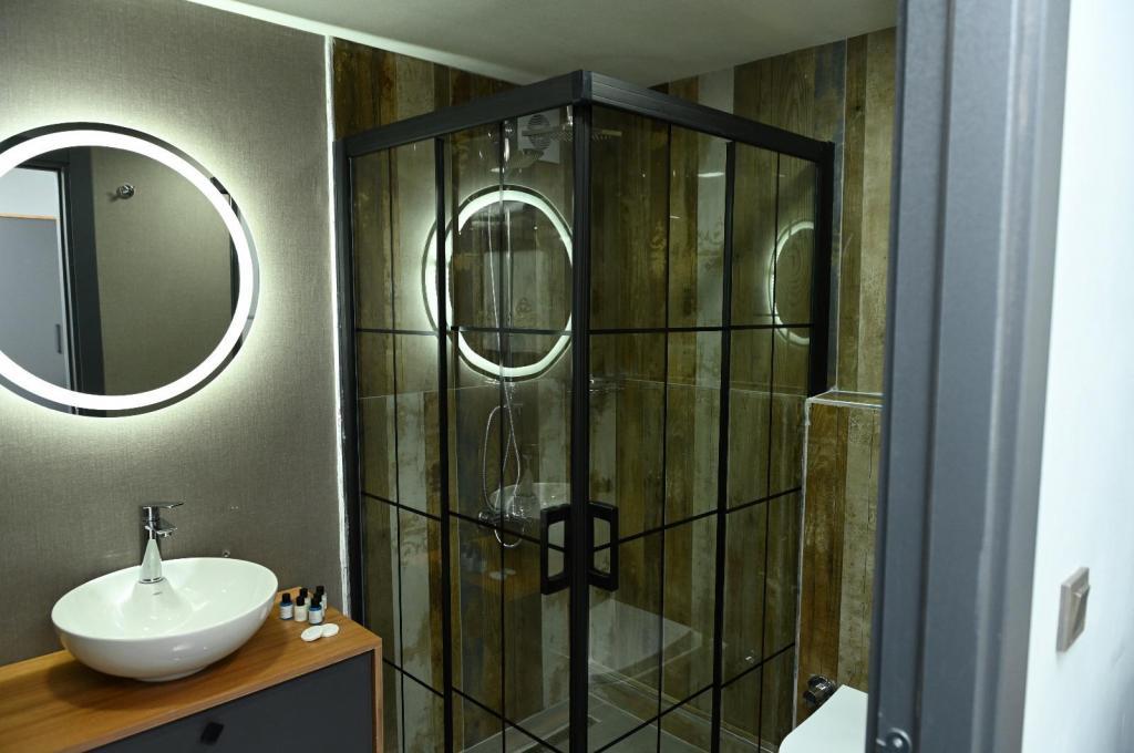 Asgard Hotel — 4