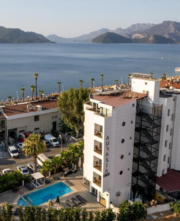 Aurasia Sea Side