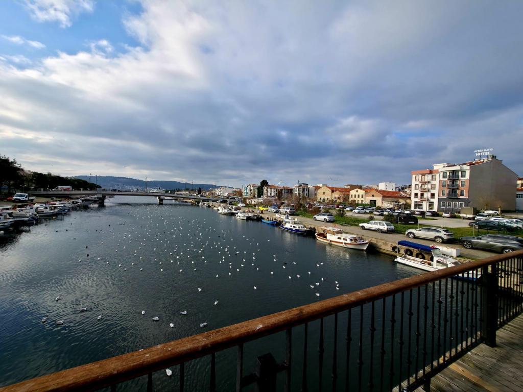 Aybek Ratio Hotel