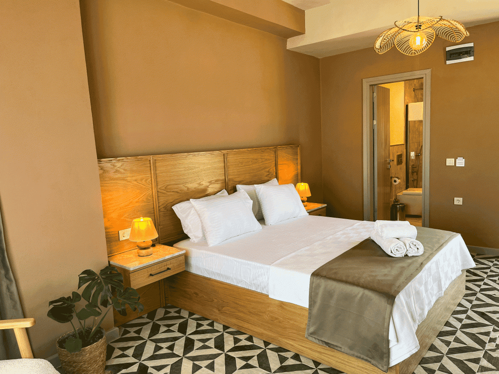 Ayvalık Küçükköy Larinda Otel — 2