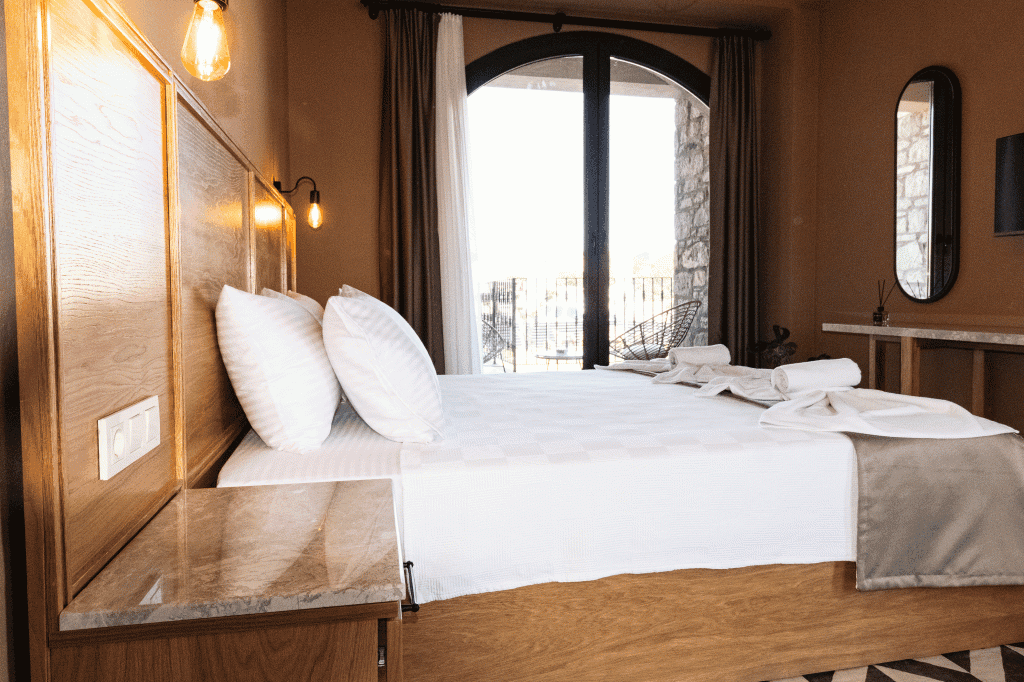 Ayvalık Küçükköy Larinda Otel — 5