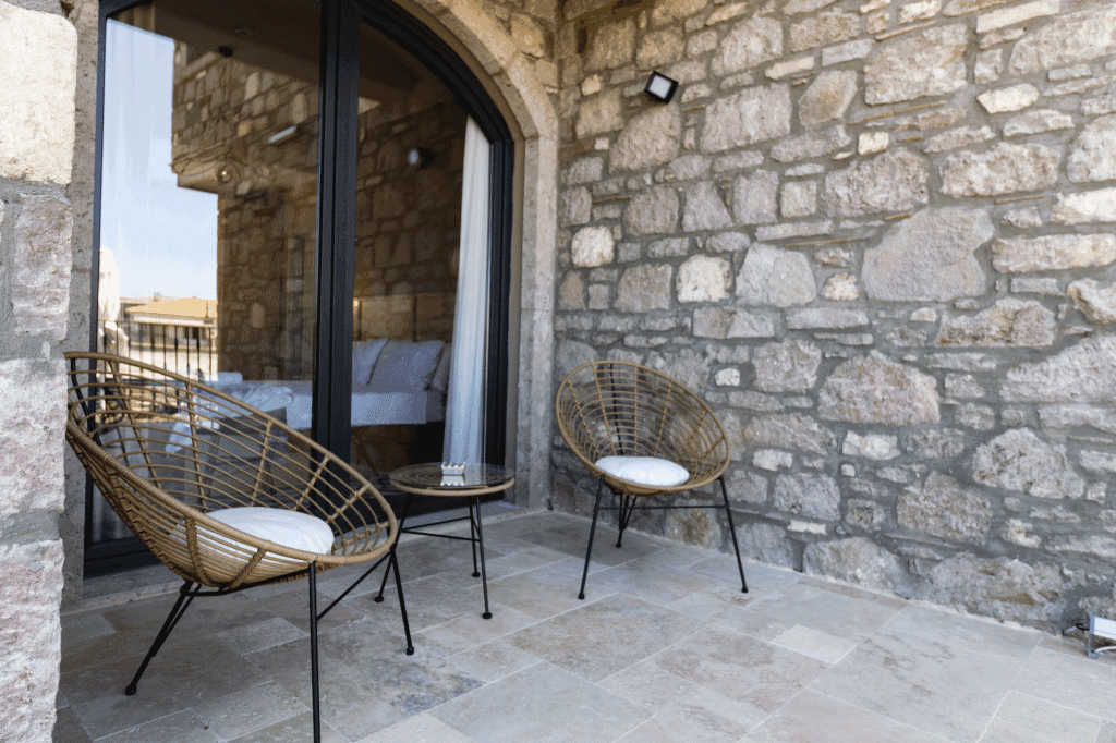 Ayvalık Küçükköy Larinda Otel — 9