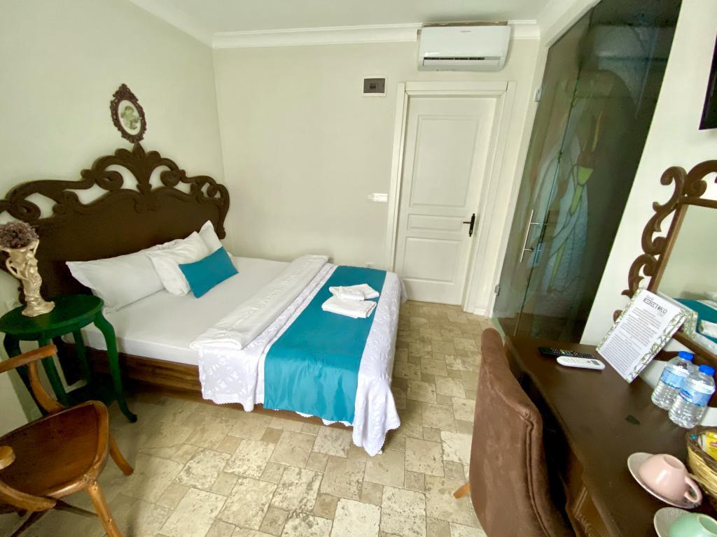 Ayvalık Rebetiko Otel — 5