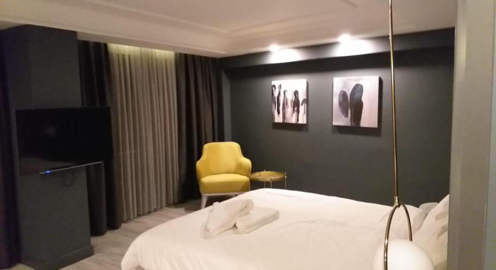 B Loft Hotel — 5
