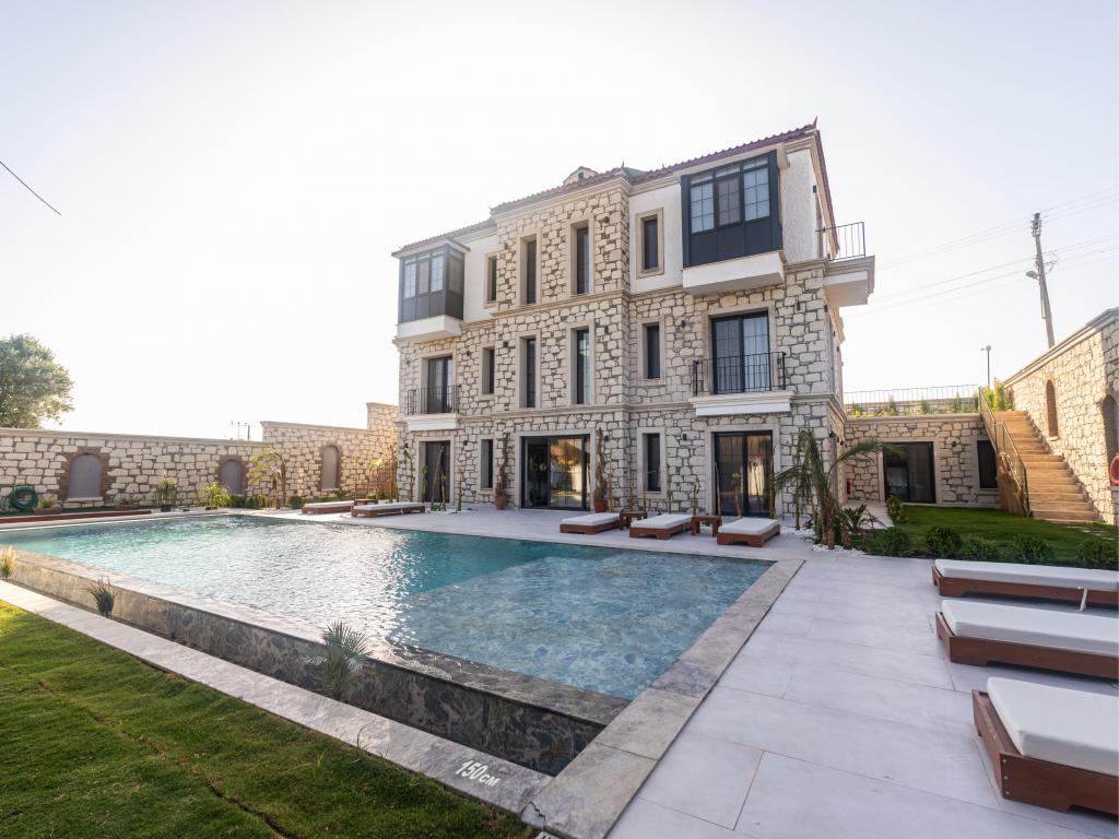 Blanco Suites Alaçatı +12 Adult Only