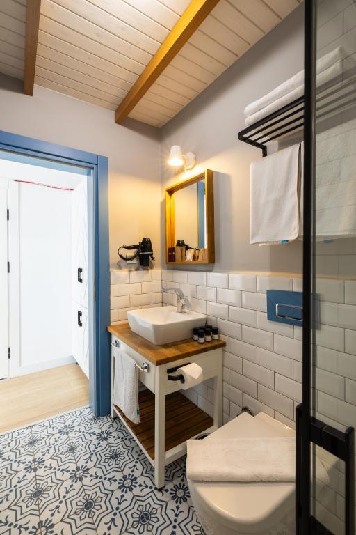 Bozcaada Teras Otel — 8