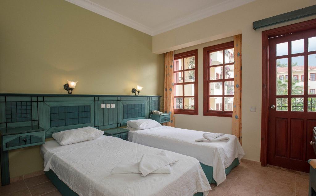 Celay Hotel — 9