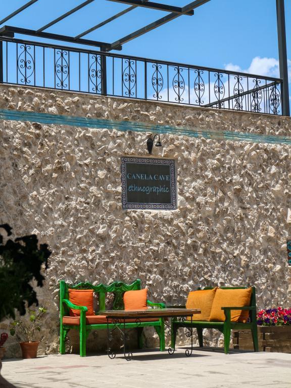 Canela Cave Hotel — 5