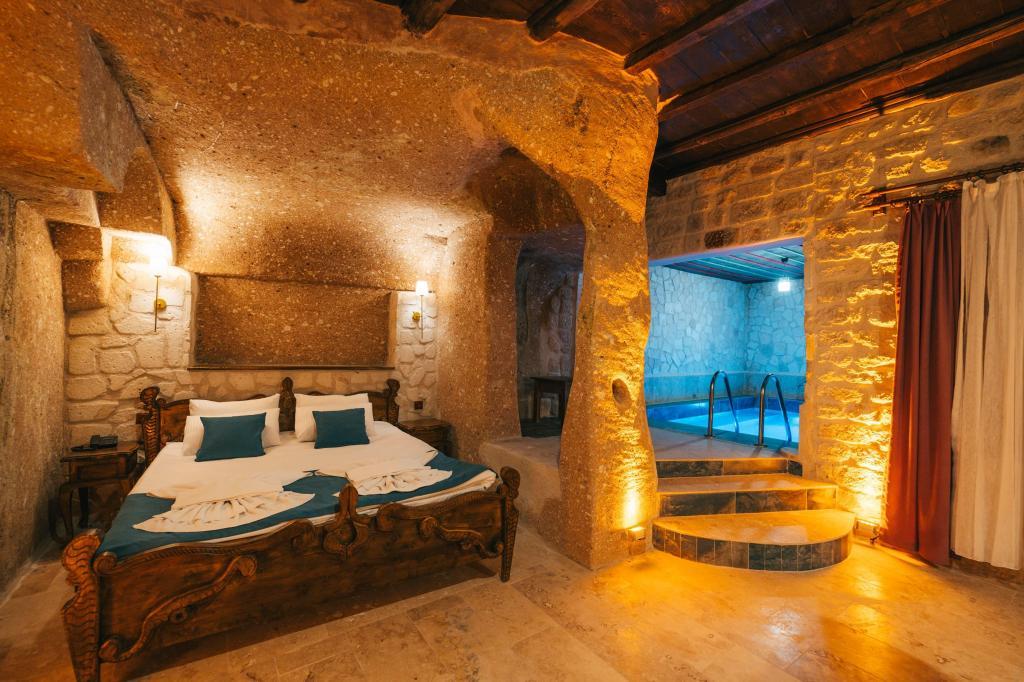 Cappatria Cave House — 3