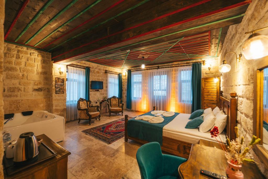 Cappatria Cave House — 6
