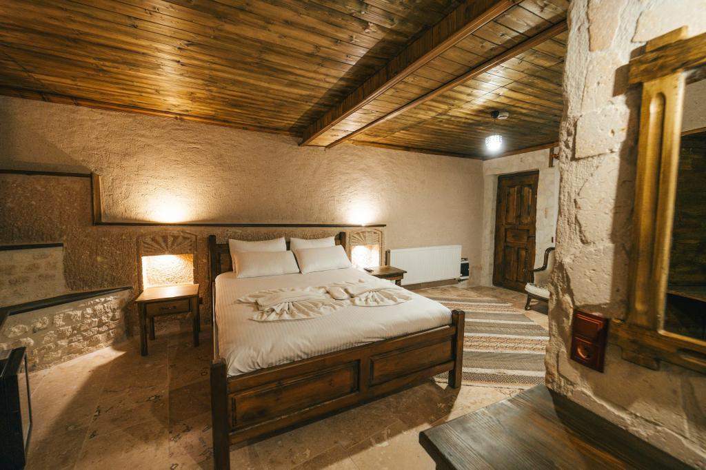Cappatria Cave House — 7