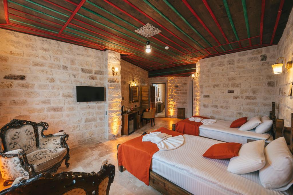 Cappatria Cave House — 8