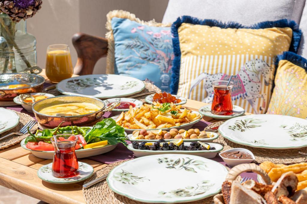 Cerenity Alaçatı +12 — 9
