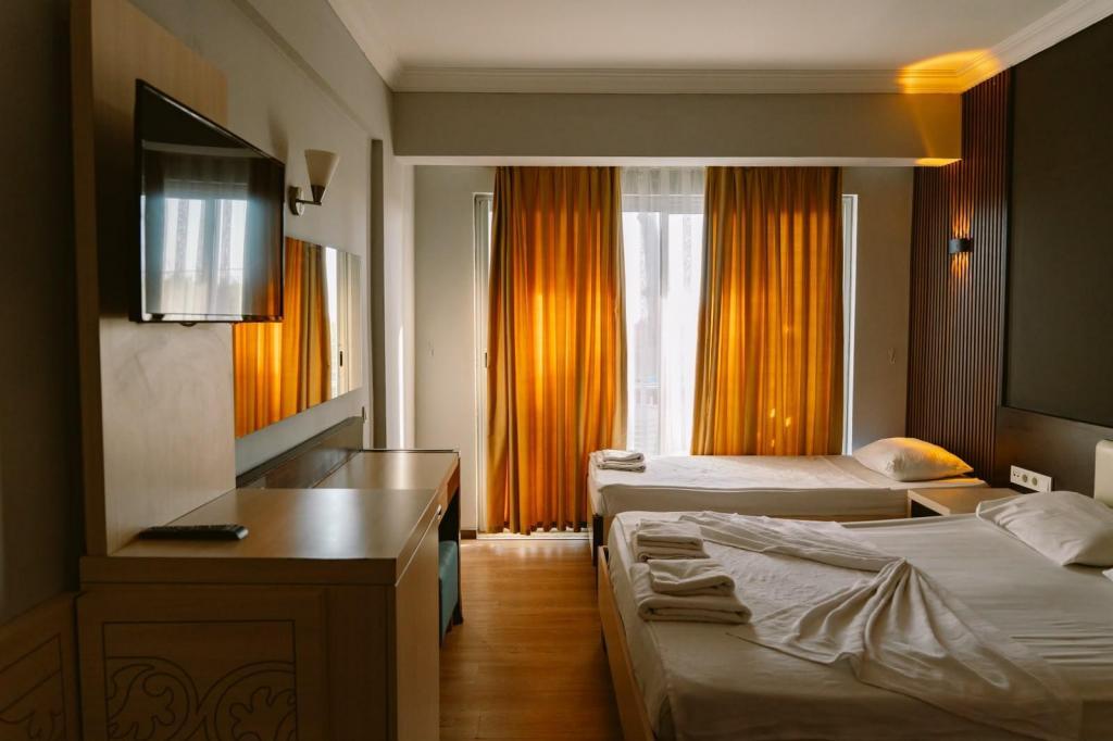 Club Aperion Beach Club — 10