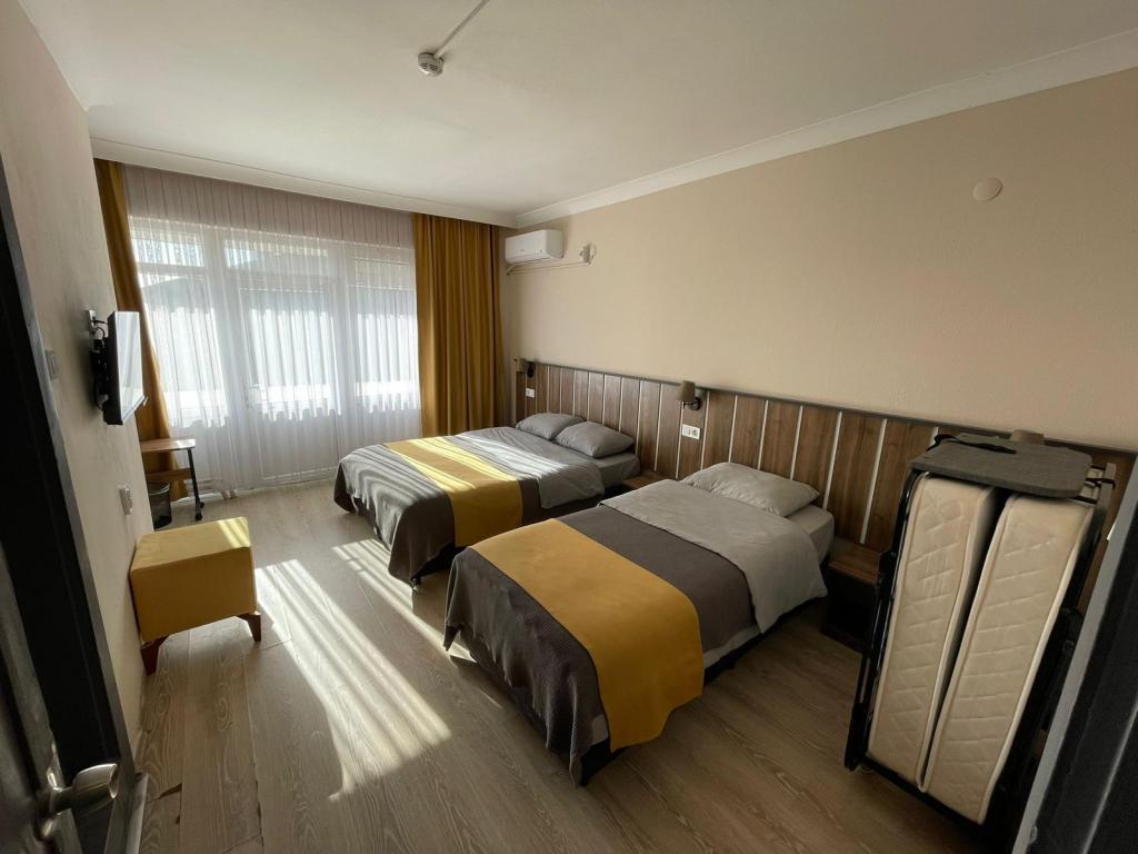 Cord Otel — 7