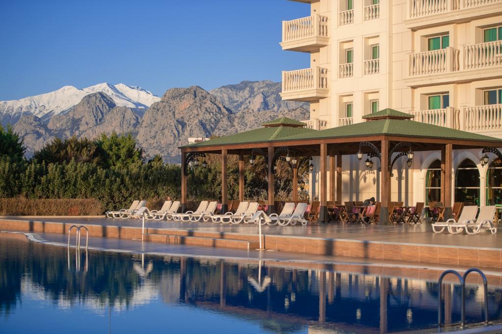 Crowne Plaza Antalya — 4