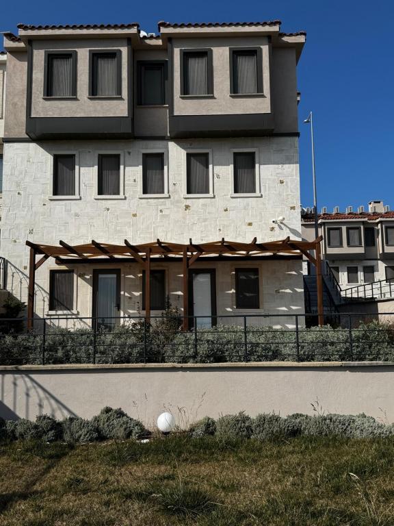 Dıone Bozcaada — 7