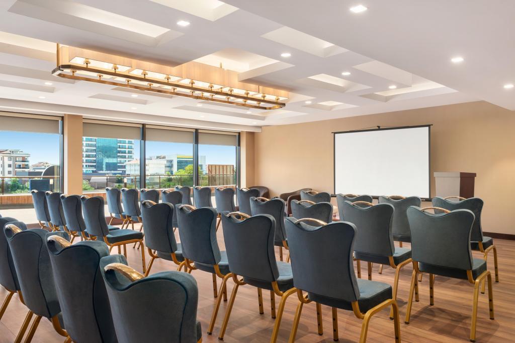 Days Hotel by Wyndham Istanbul Maltepe — 6