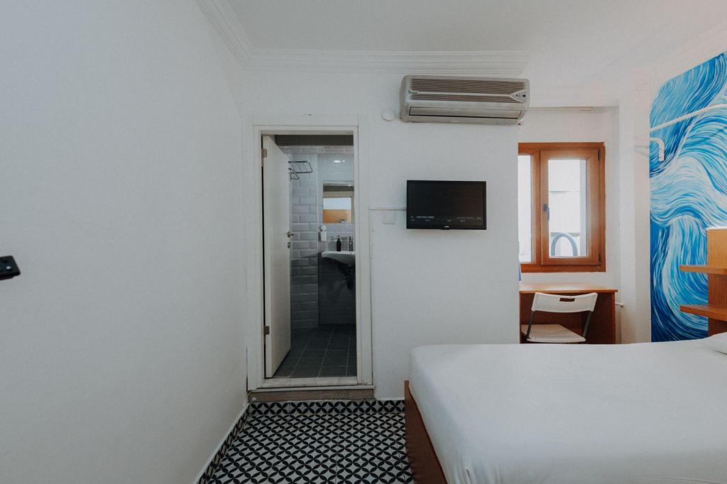 Deniz Pansiyon Alsancak — 4