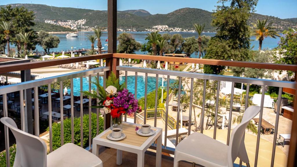 DoubleTree by Hilton Bodrum Işıl Club Ultra All Inclusive Resort — 5