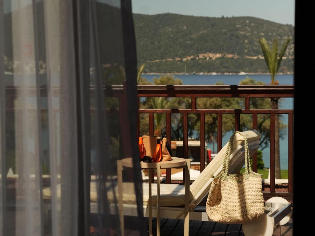 DoubleTree by Hilton Bodrum Işıl Club Ultra All Inclusive Resort — 9
