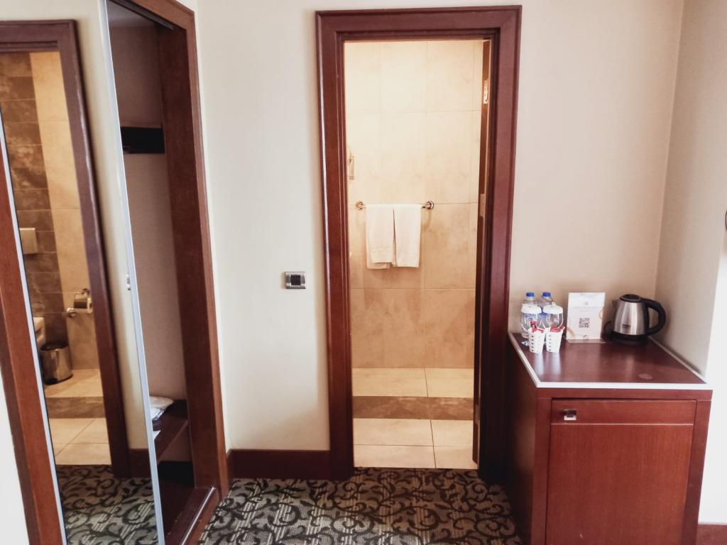Dream Hill Business Deluxe Hotel — 8