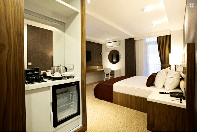 End Glory Hotel — 3