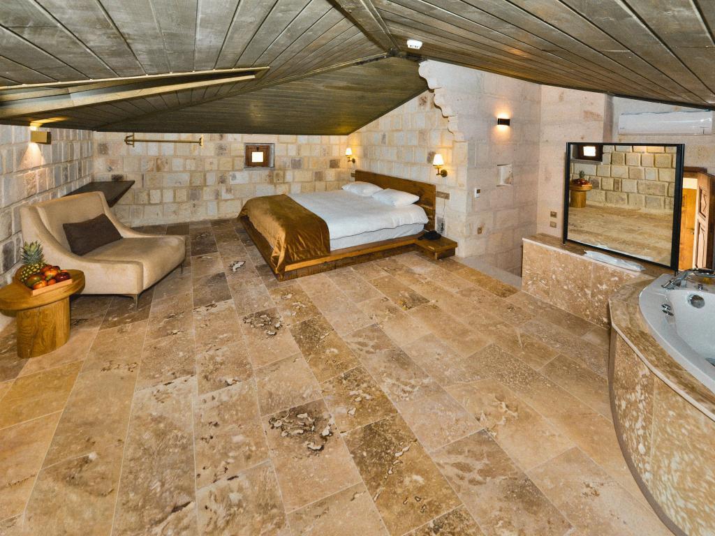 Evanthia Cave Suites - Special Class — 10