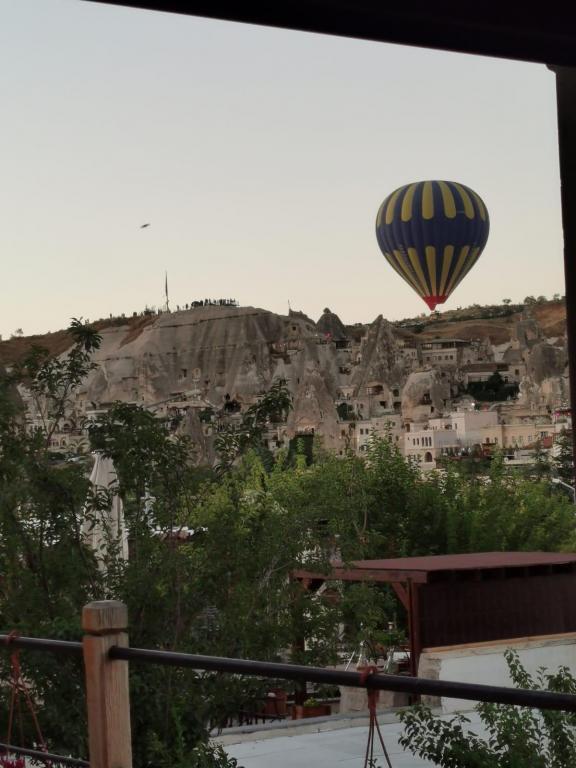 Falcon Cave Suites — 8