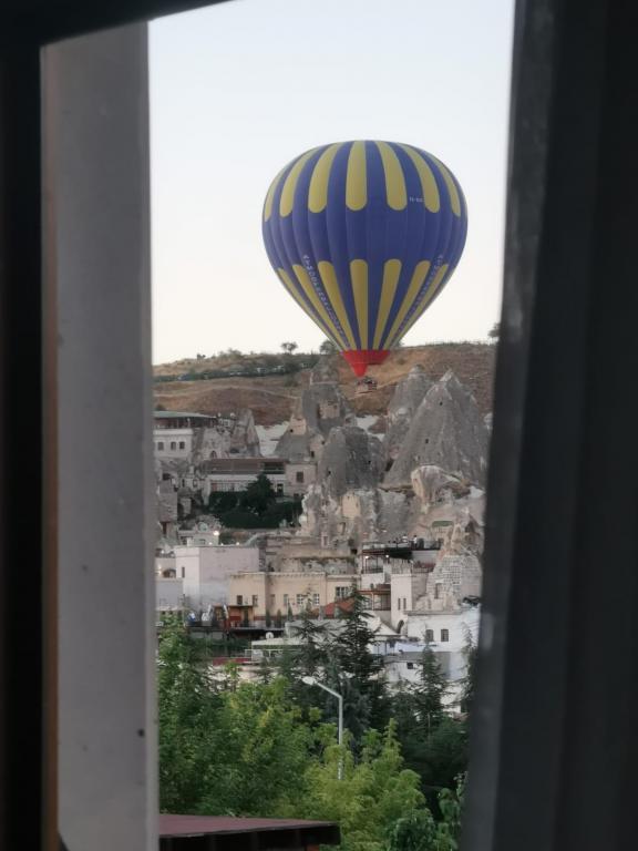 Falcon Cave Suites — 9