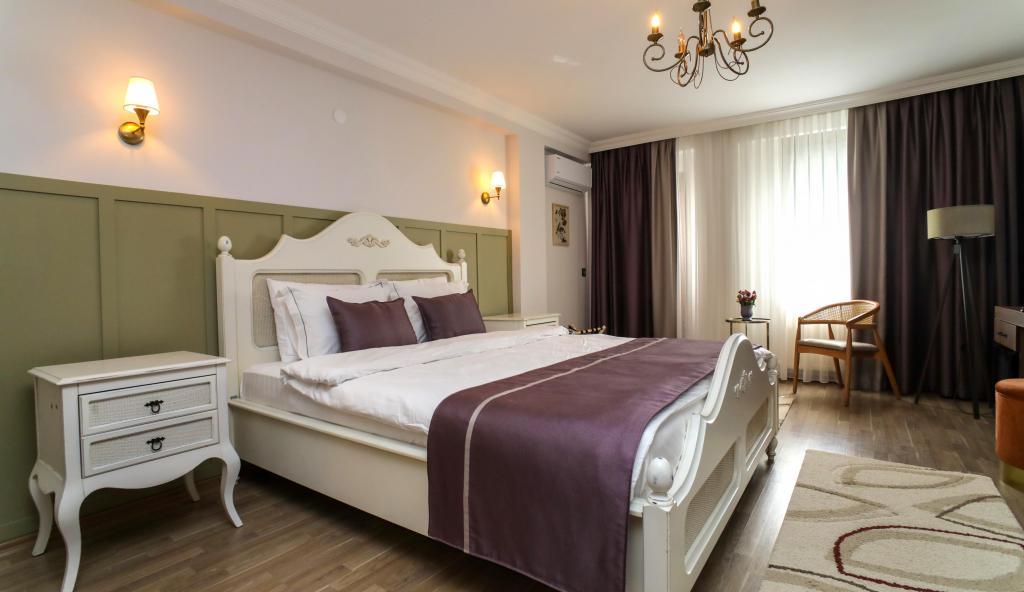 Gül Hanım Konağı Bornova Yakaköy — 2