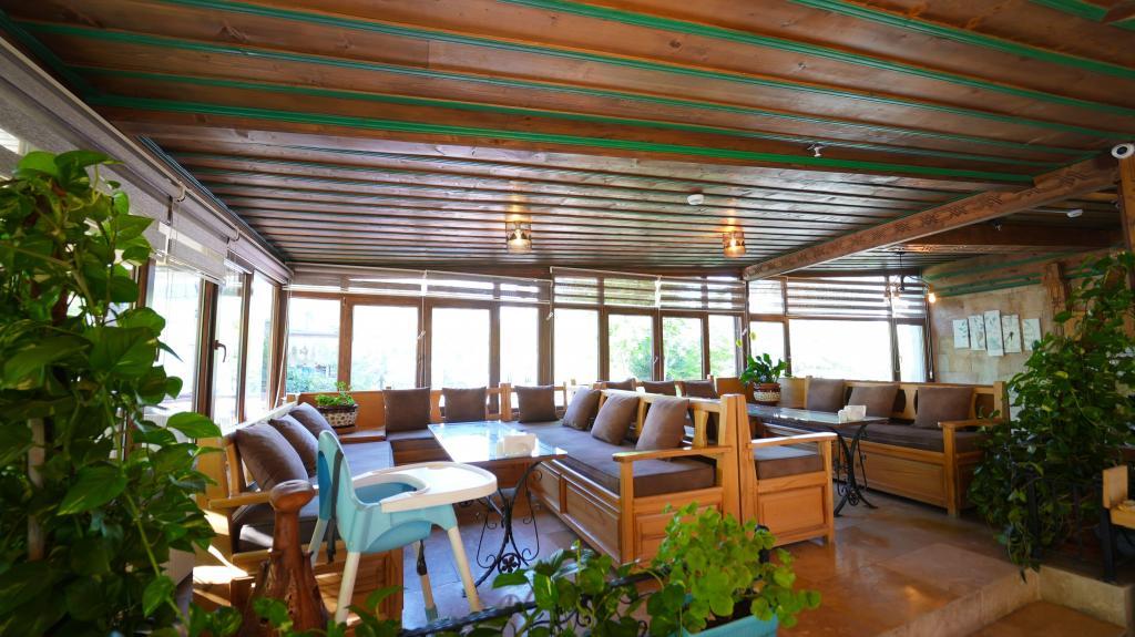 Grand Elite Cave Suites — 2