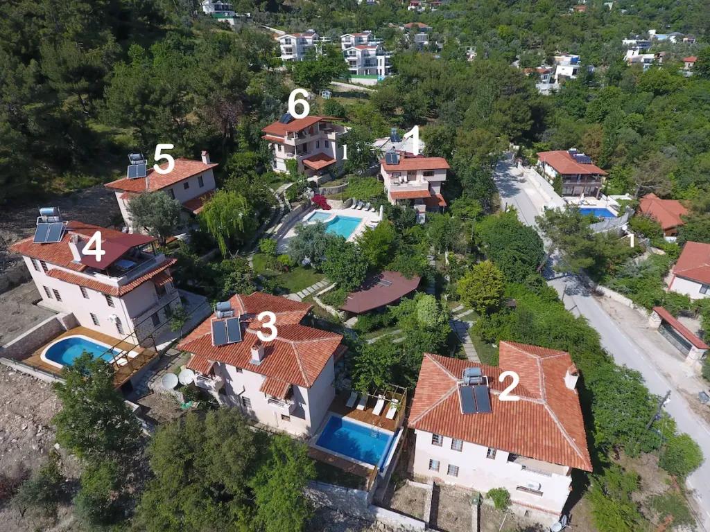 Kleo Cottages