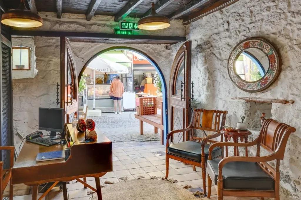 Kapela Taş Otel Alaçatı — 7
