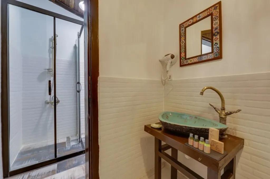 Kapela Taş Otel Alaçatı — 10