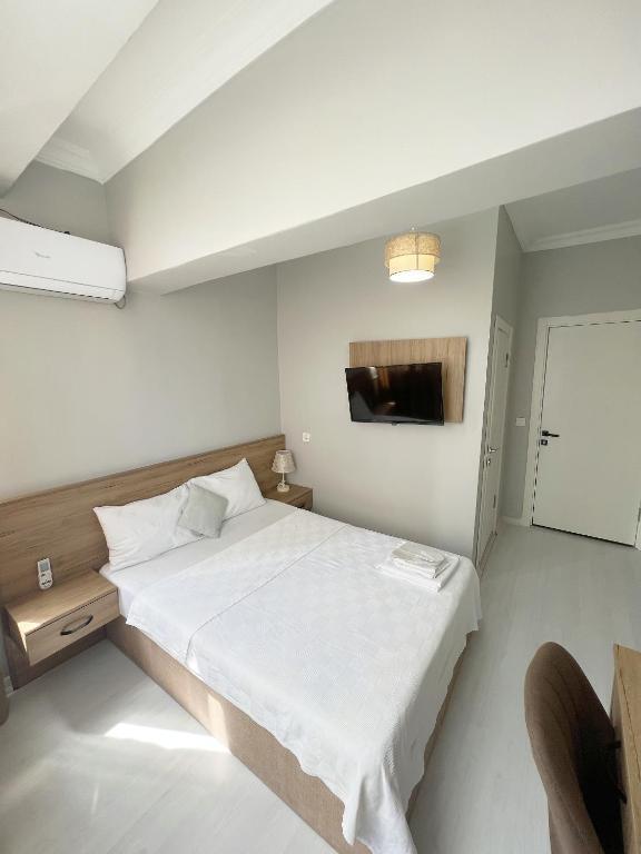 Karhal Room — 2