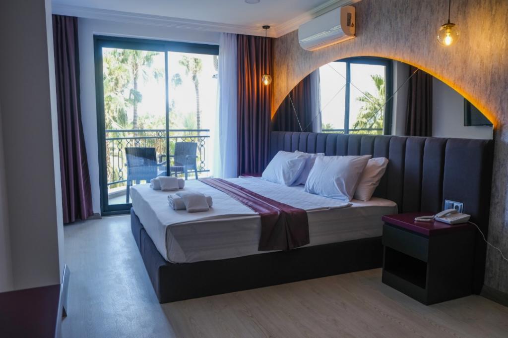 Karikatür Bi Hotel — 3