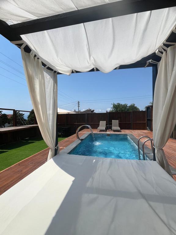 La Fontaine Bungalov — 8