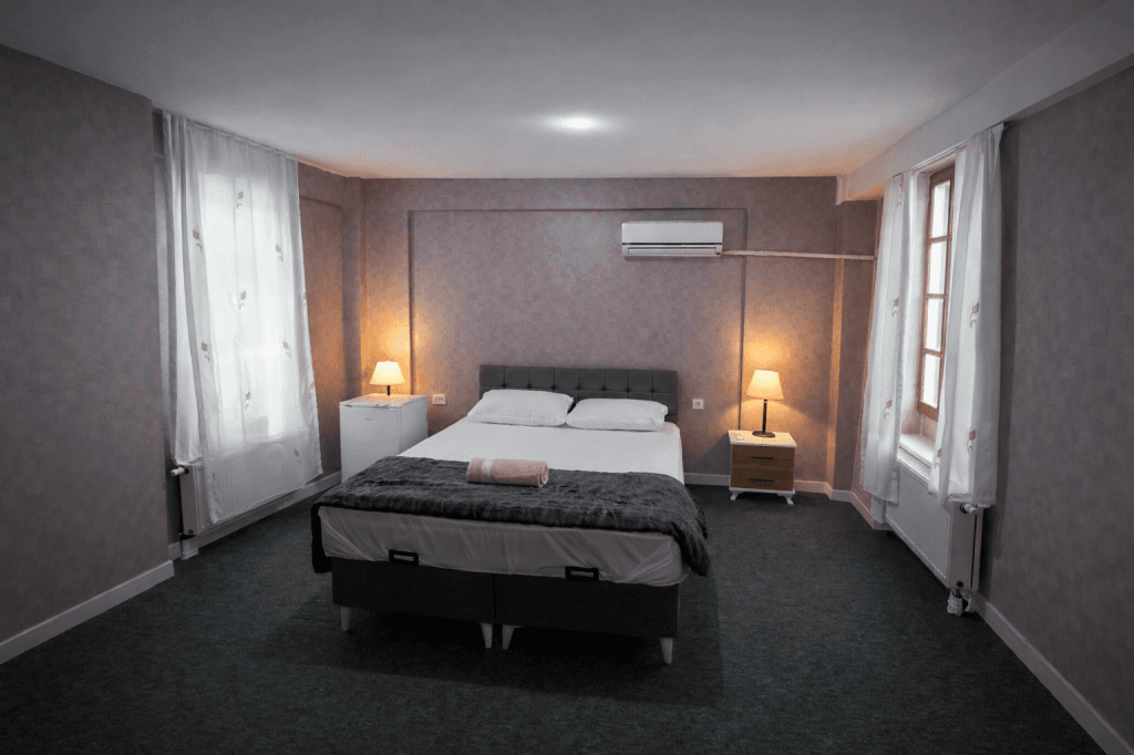 Lacos Hotel — 8