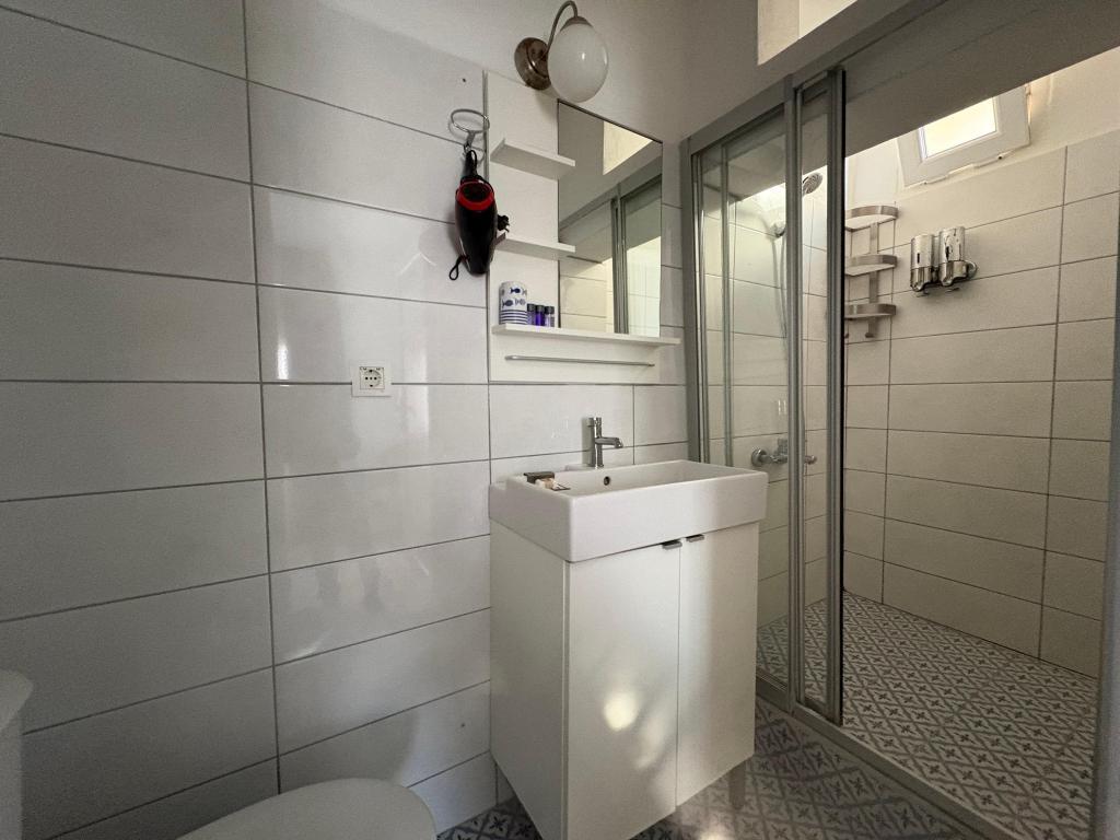 Lipsos Hotel — 7