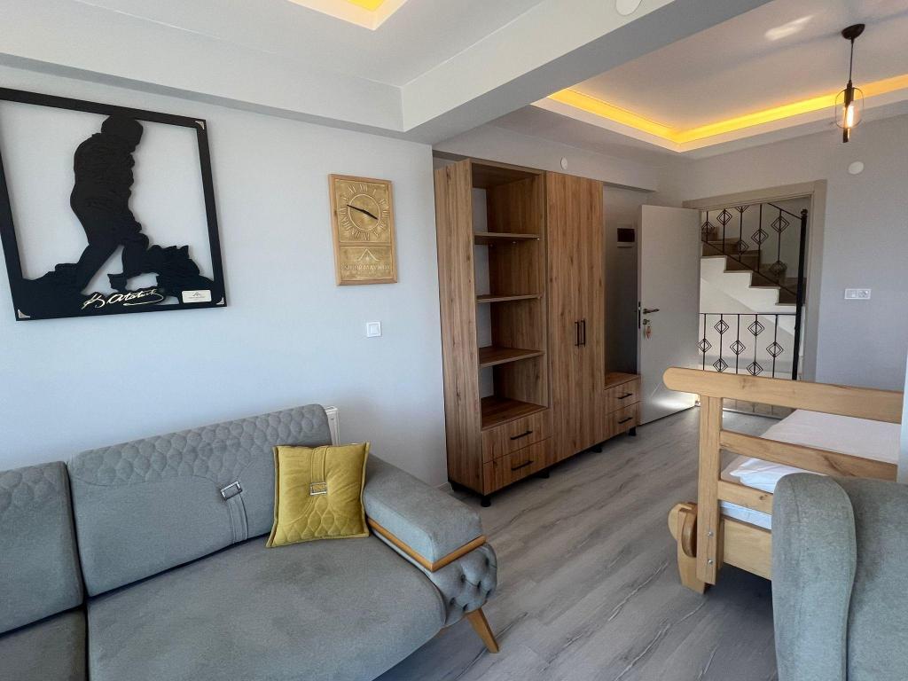 Mavikoy Apart — 10