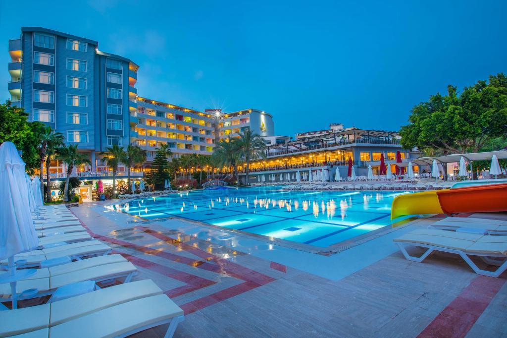 Meridia Beach Hotel — 6