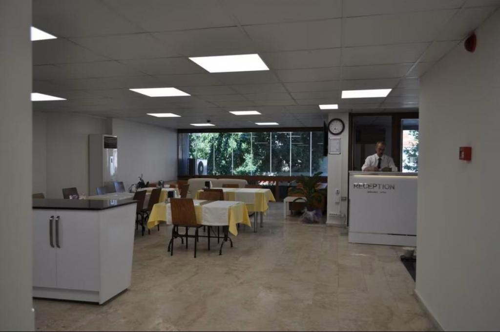 Merkez Pansiyon Otel İzmir — 10