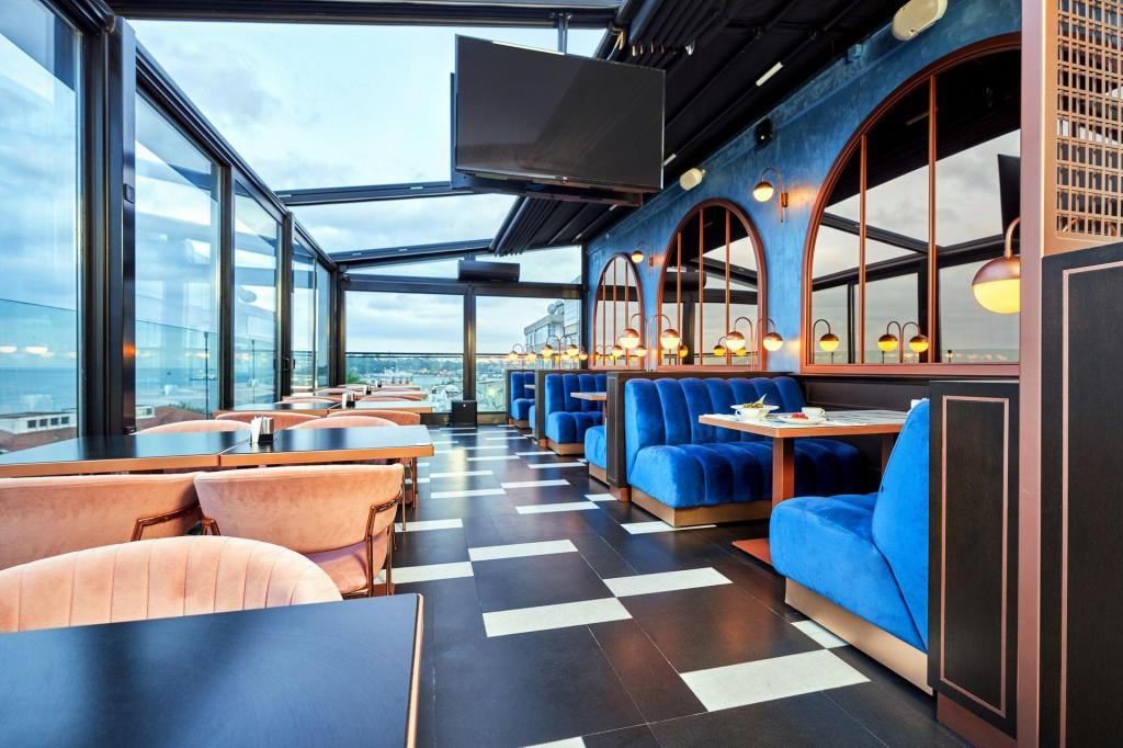 Metropolitan Hotel Bosphorus — 7