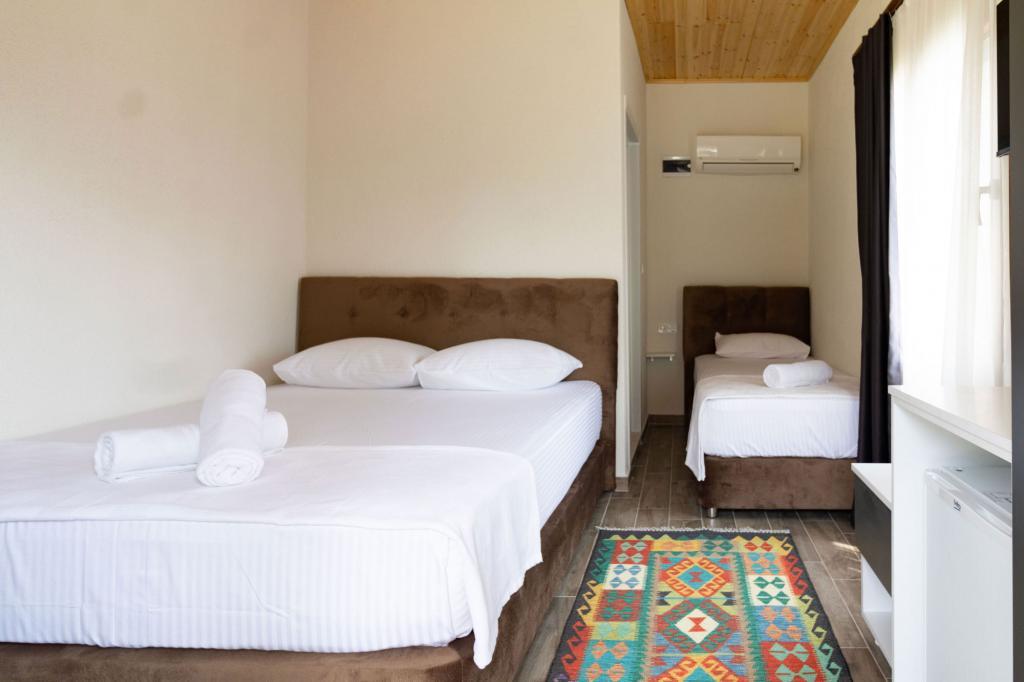 Miko Bungalow Otel Beach — 2