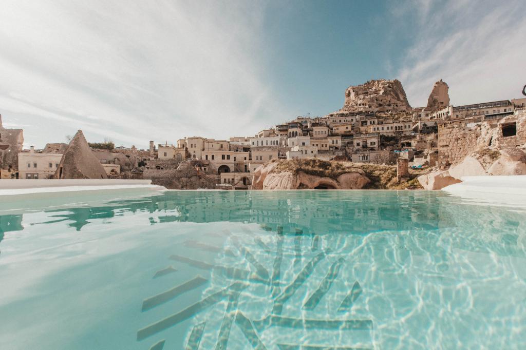 Millstone Cave Suites — 7